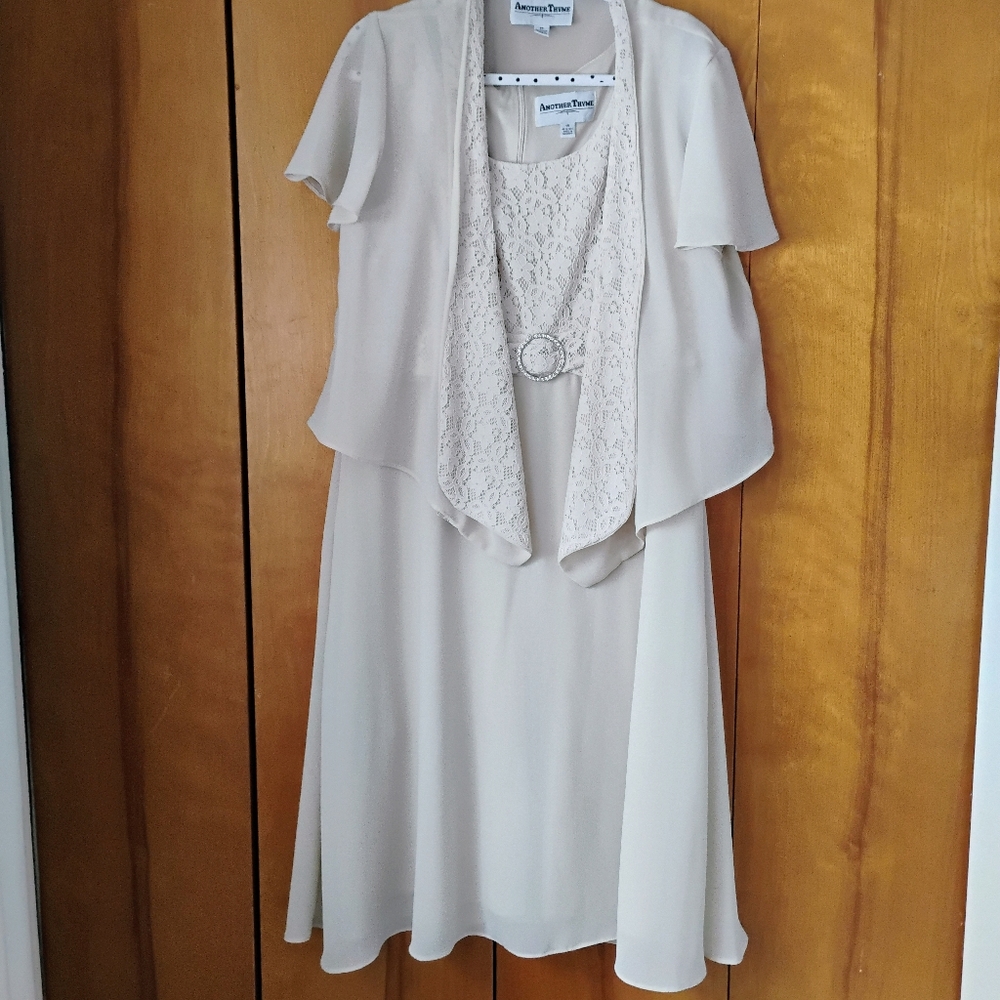 Another Thyme Woman's Size 14 2 Piece w/ Lace Overlay Mother Of The Bridal Party